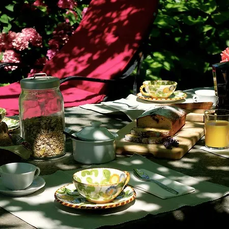 Uvablu Bed and Breakfast *